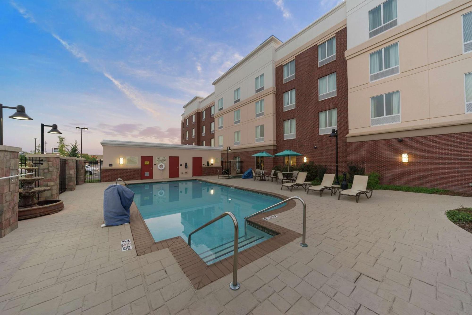 Hilton Garden Inn Lawton-Fort Sill Экстерьер фото